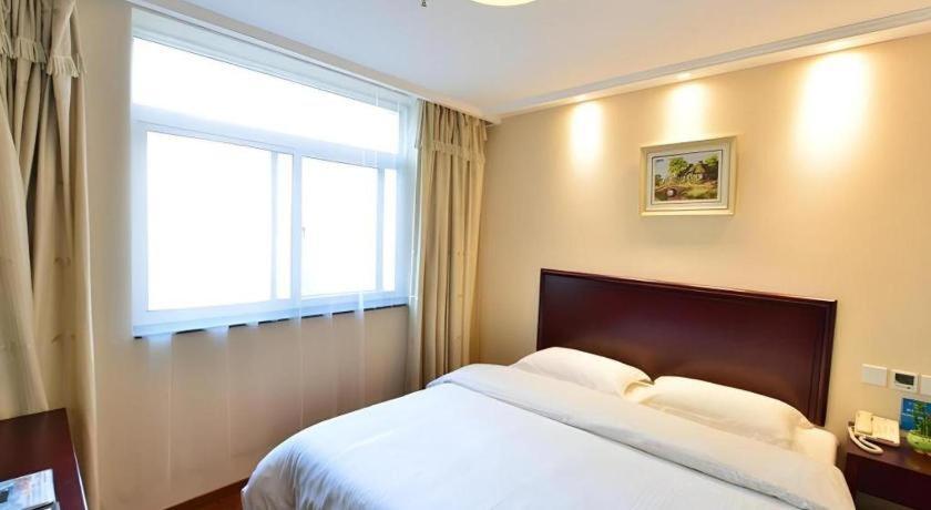 Greentree West Railway Station North Square Hotel Peking (Beijing)